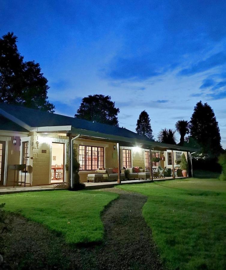 Cedar Garden Bed & Breakfast Ъндърберг Екстериор снимка